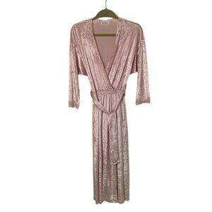 Miss Elaine Vintage 1980s Pink Velvet Like Long Robe Womens Petite USA Lace